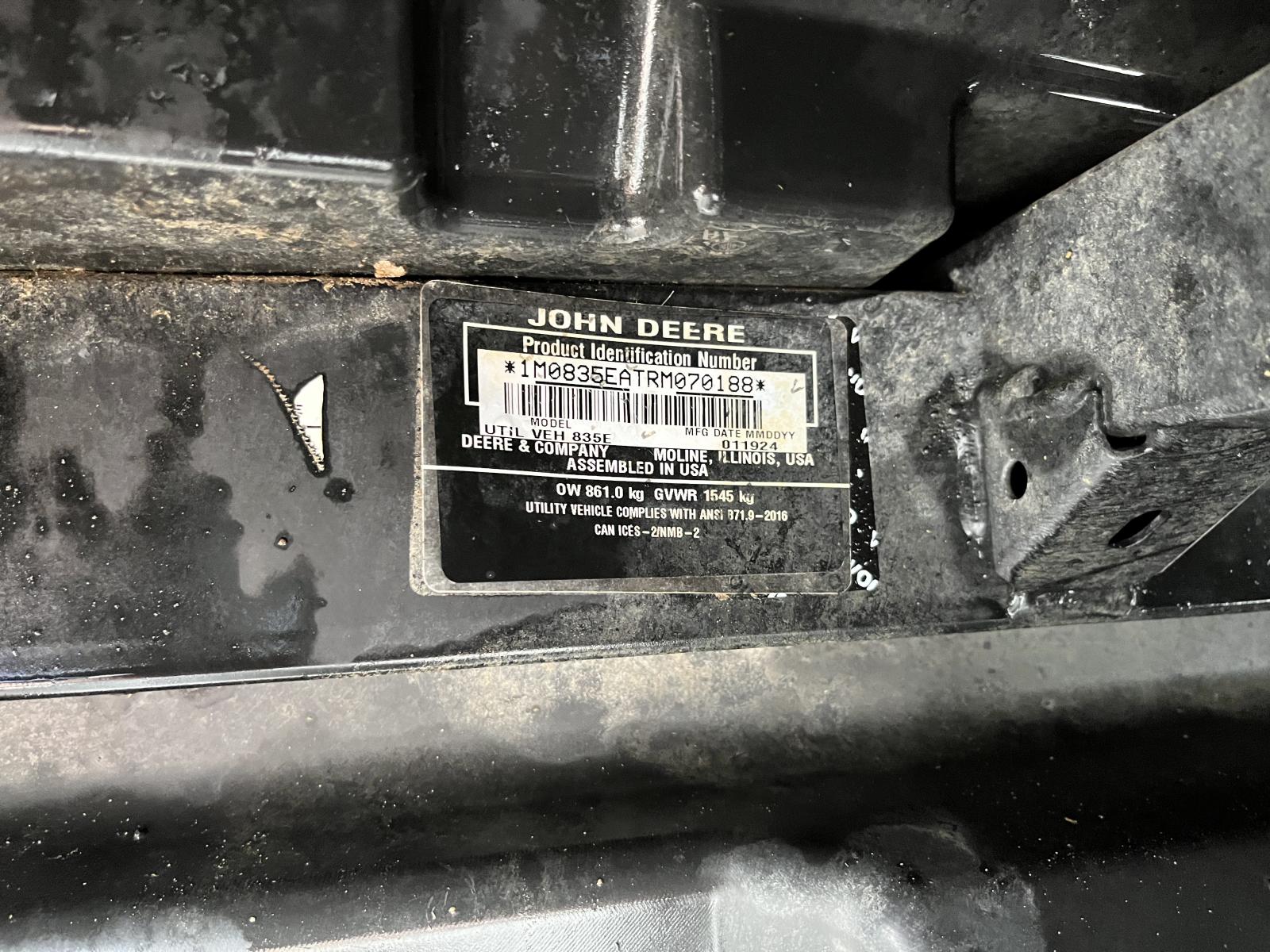 ./imagenes/INVOICE/2019/18254/JOHN DEERE XUV835E (15).JPG